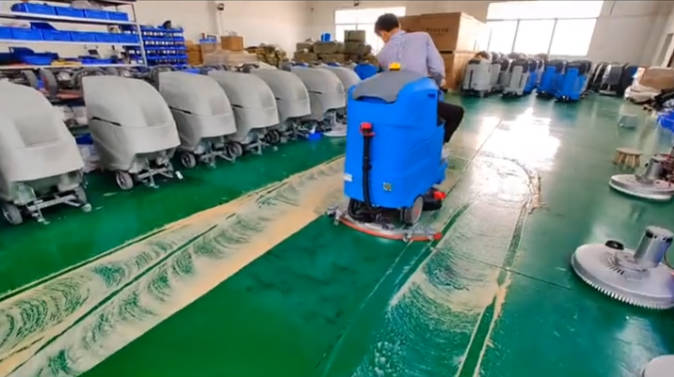 许昌2023年还在用人工的物业保洁不妨试试洗地机吧