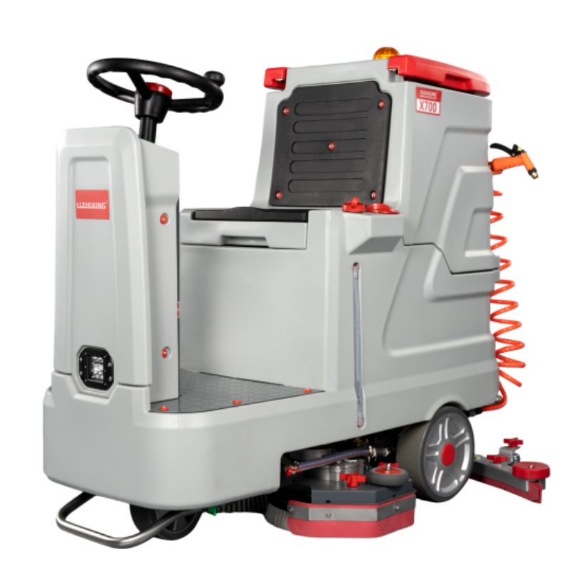 许昌坦洁全自动驾驶式洗地机X700